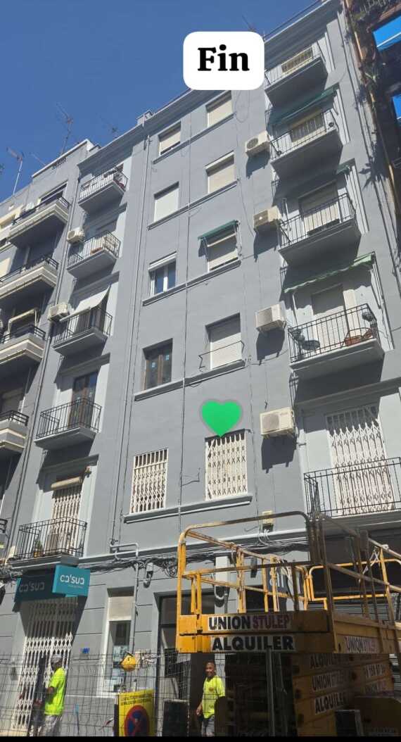 1000093821