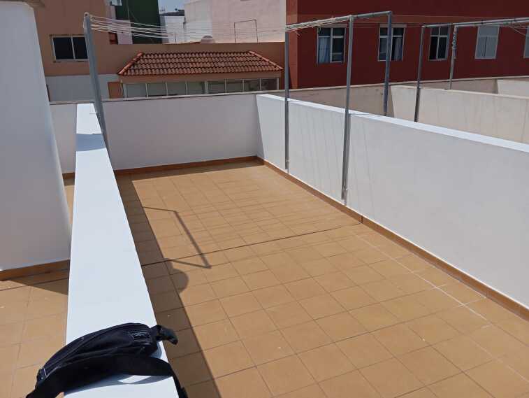 9451a7fd 2566 42d3 81bf 416d40b40276