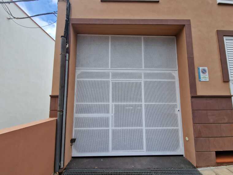 Cfb16e72 2568 49e0 8f8b D704d1d5f728